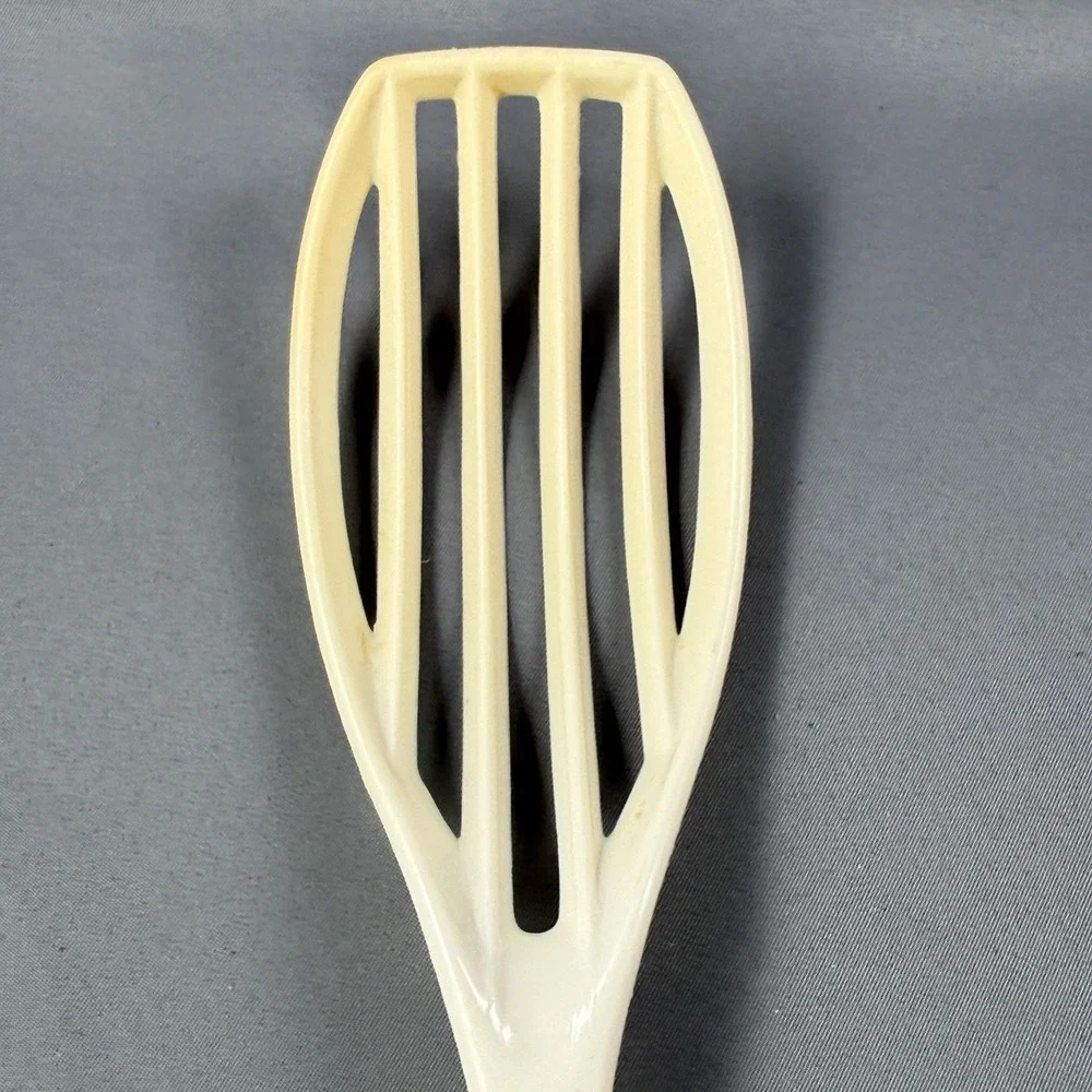 Vintage Foley Cream Plastic‎ Slotted Spoon Mid Century Kitchen Utensil USA